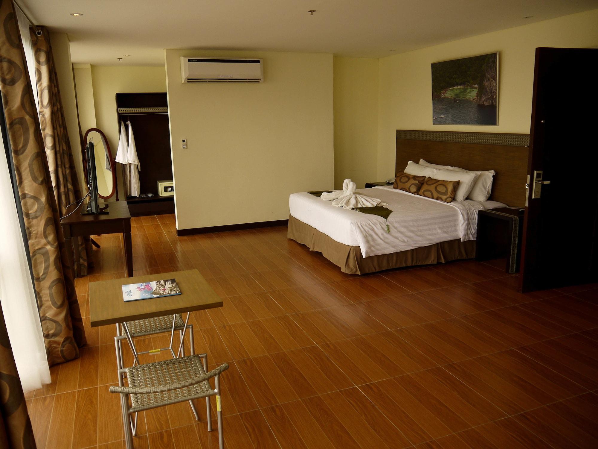 เฟอร์ซอล โฮเต็ล เปอร์โต ปรินเชสซา Hotel Puerto Princesa ภายนอก รูปภาพ