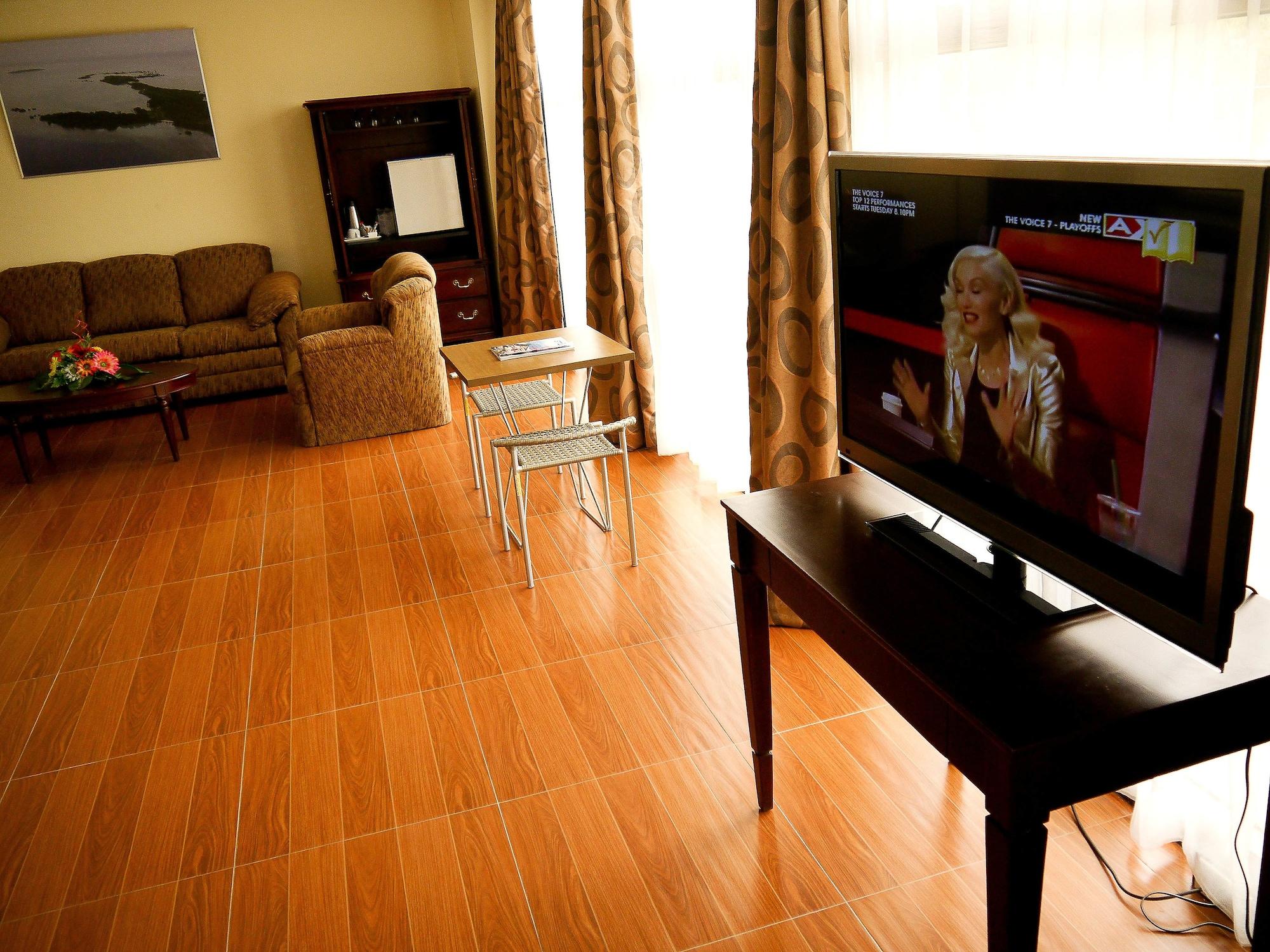 เฟอร์ซอล โฮเต็ล เปอร์โต ปรินเชสซา Hotel Puerto Princesa ภายนอก รูปภาพ