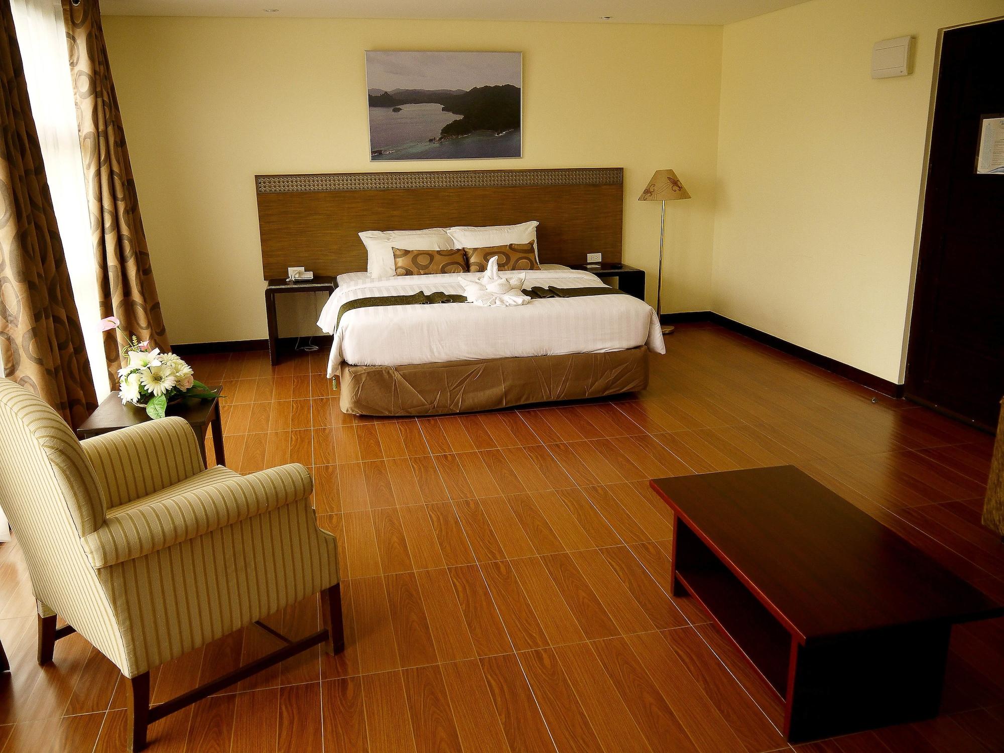 เฟอร์ซอล โฮเต็ล เปอร์โต ปรินเชสซา Hotel Puerto Princesa ภายนอก รูปภาพ