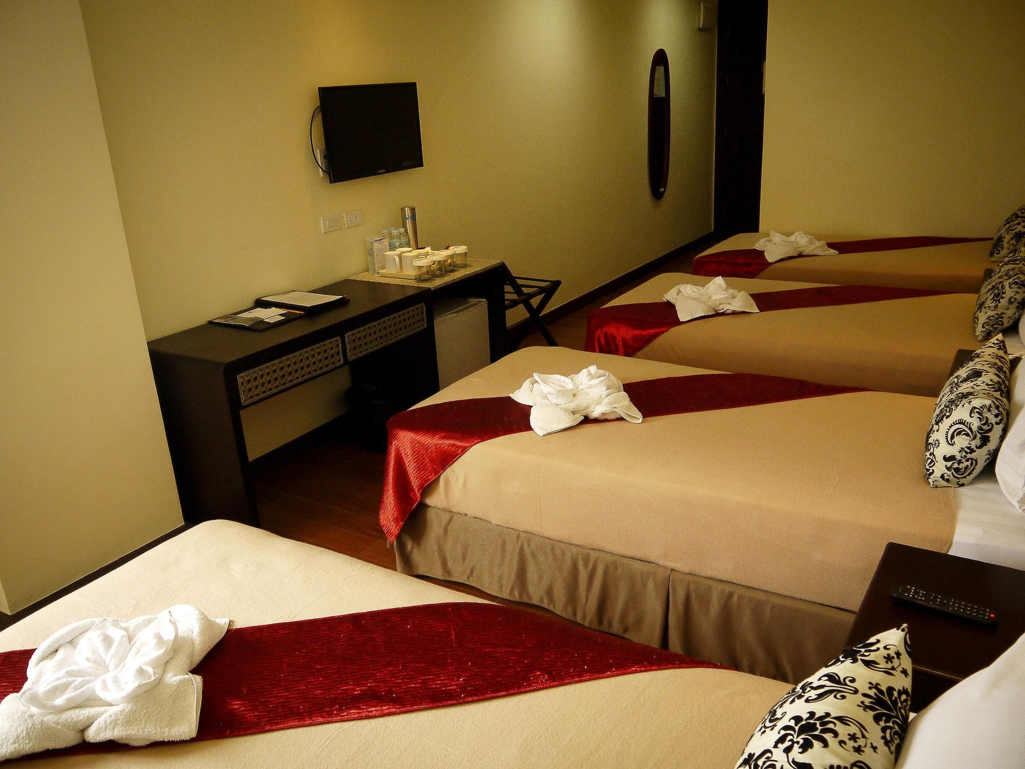 เฟอร์ซอล โฮเต็ล เปอร์โต ปรินเชสซา Hotel Puerto Princesa ภายนอก รูปภาพ