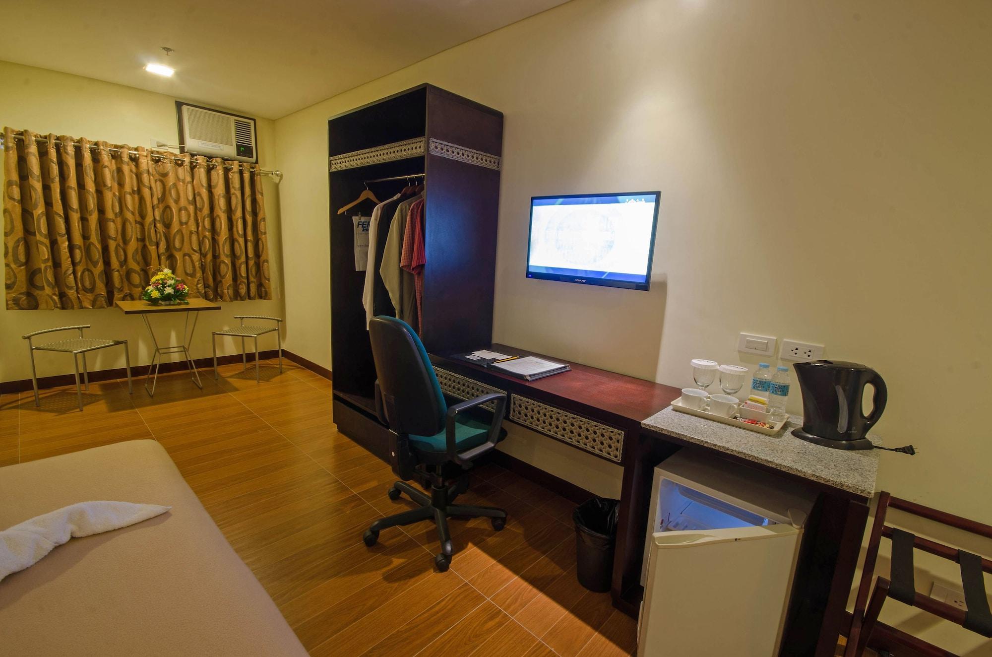 เฟอร์ซอล โฮเต็ล เปอร์โต ปรินเชสซา Hotel Puerto Princesa ภายนอก รูปภาพ