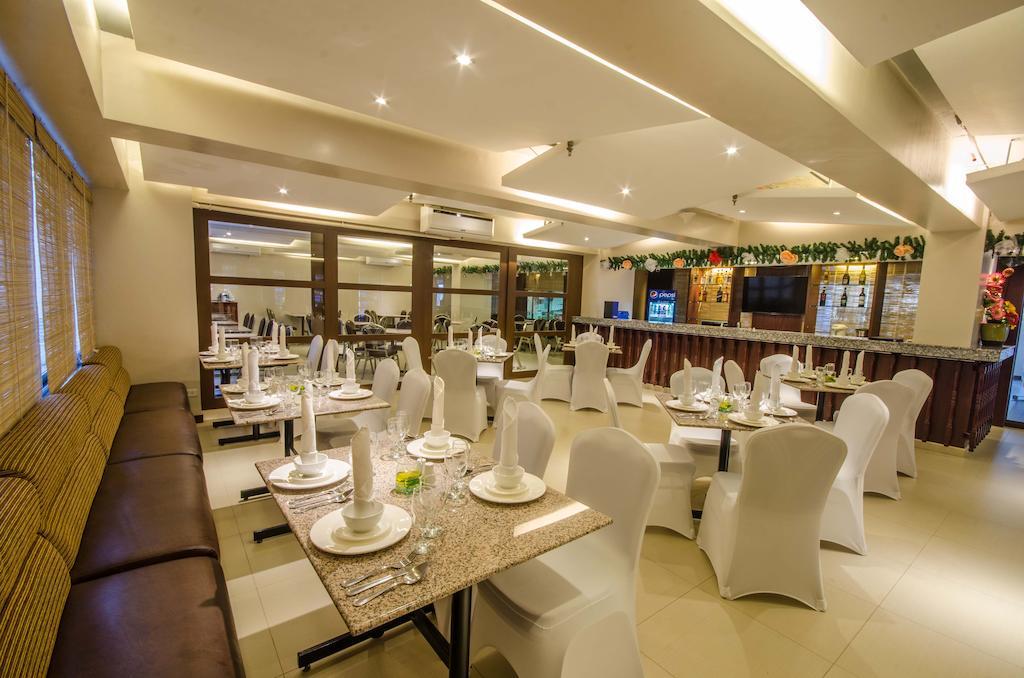 เฟอร์ซอล โฮเต็ล เปอร์โต ปรินเชสซา Hotel Puerto Princesa ภายนอก รูปภาพ