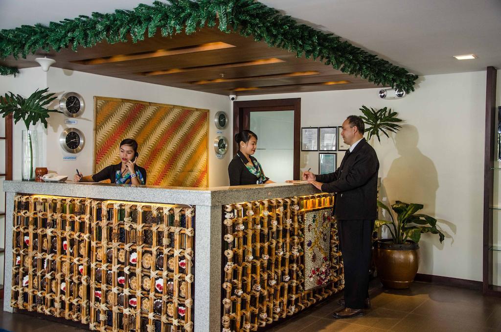 เฟอร์ซอล โฮเต็ล เปอร์โต ปรินเชสซา Hotel Puerto Princesa ภายนอก รูปภาพ