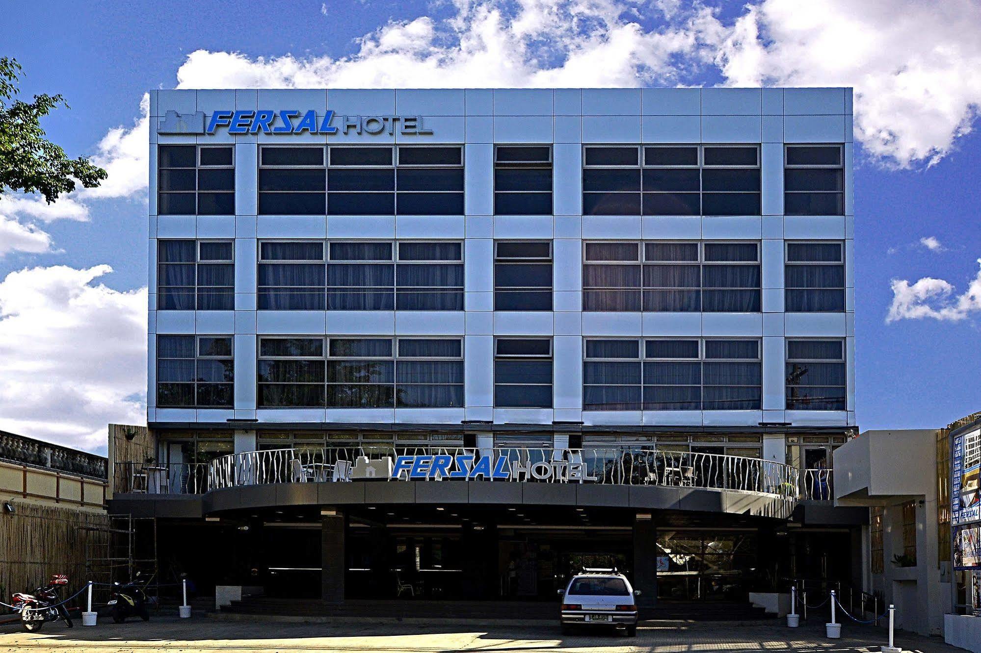 เฟอร์ซอล โฮเต็ล เปอร์โต ปรินเชสซา Hotel Puerto Princesa ภายนอก รูปภาพ